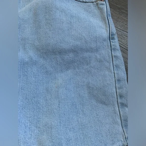 VTG Levi’s Mom Shorts Classic Denim Shorts Light Wash Blue Size 14 Size 32 Boho